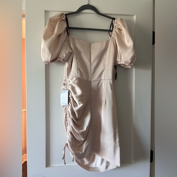 Lavish Alice dress - Picture 3 of 5